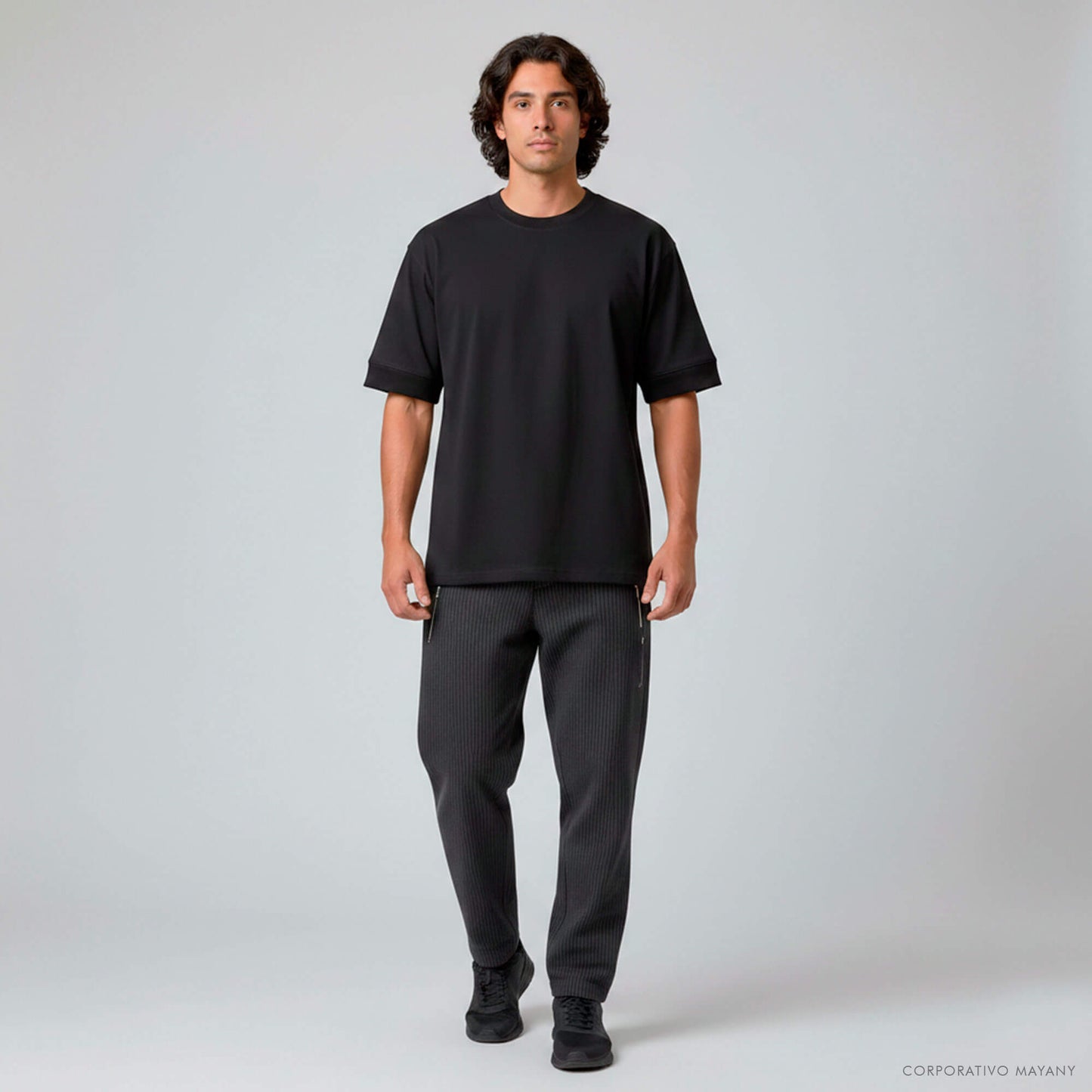 PLAYERA BÁSICA 𝗡𝗘𝗚𝗥𝗔